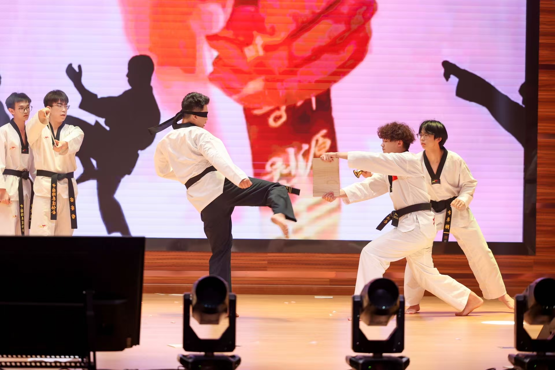 williamhill中国官方网站